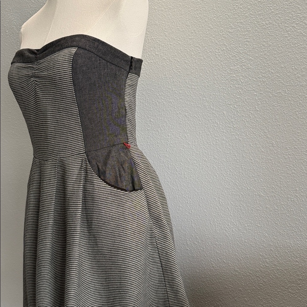 Eva Franco Grey and White Stripped Strapless Fit-And-Flare Dress - Picture 4 of 8